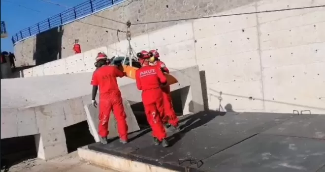 Afetlerde can kurtarmak için eğitim alıyorlar
