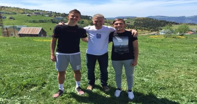 Ahmet Ağaoğlu, yaylada Serkan Asan ve Kerem Baykuş’un konuğu oldu
