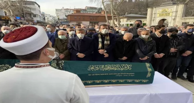 Ahmet Davutoğlu’nun kayınpederi son yolculuğuna uğurlandı
