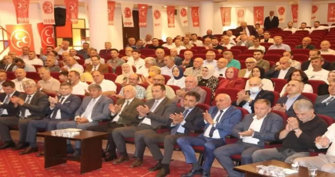 MHP Akçaabat’ta “Anlatma ve Aydınlatma” toplantısı düzenledi