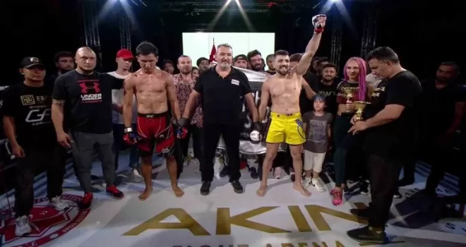 Akın Fight Arena müsabakaları nefesleri kesti
