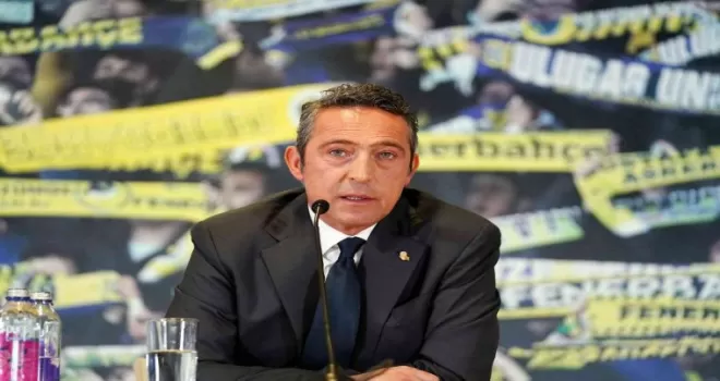 Ali Koç, altın madalya alan boksörleri kutladı
