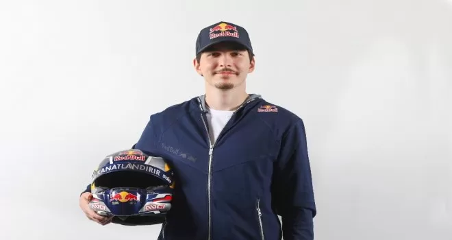 Ali Türkkan Red Bull sporcusu oldu
