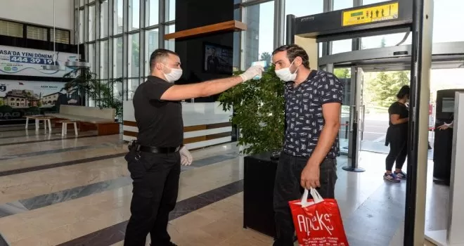 Altındağ Belediyesi binasında ek tedbirler alındı
