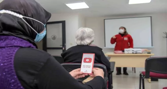 Altındağlı kadınlara ilk yardım dersi
