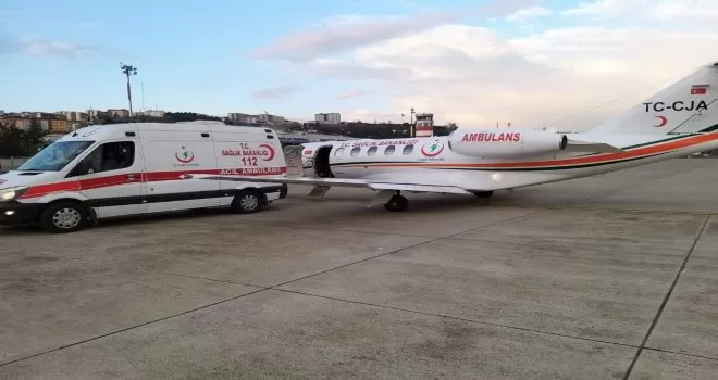 Ambulans uçak Trabzon’dan İstanbul’a bebek için havalandı
