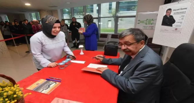 Anadolu Adliyesinde şiir gibi konferans
