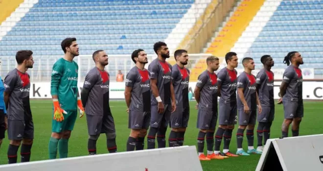 Andrea Pirlo’dan kadroda 1 değişiklik
