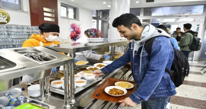 Ankara Büyükşehir öğrencilerin ramazanda da yanında