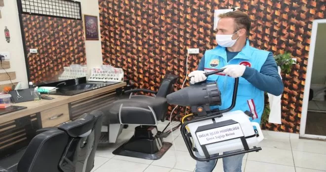 Ankara’da 11 Mayıs öncesi berberlere ve kuaförlere sıkı temizlik önlemi
