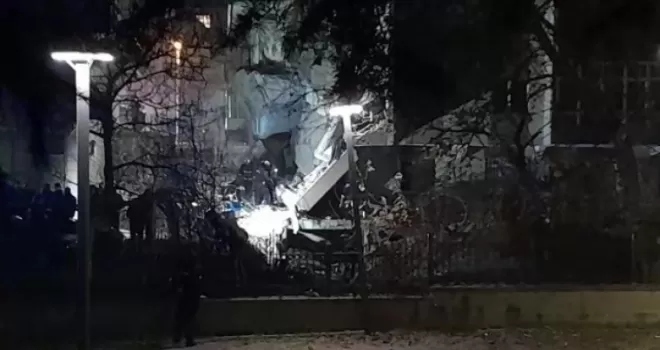 Ankara’da 3 katlı binada patlama
