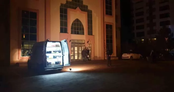 Ankara’da adliye binasına silahlı saldırı
