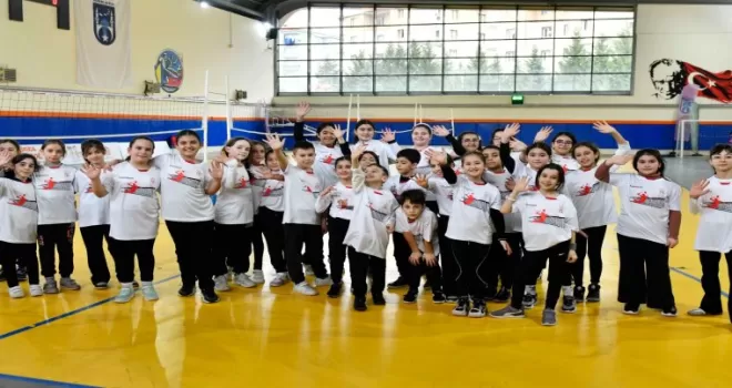 Ankara’da çocuklara ’Fabrika Voleybol’ projesi