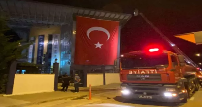 Ankara’da okul dış mantolamasında yangın
