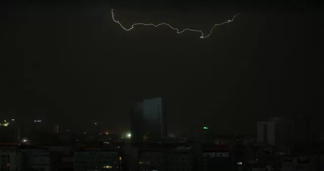 Ankara’da sağanak yağış başladı
