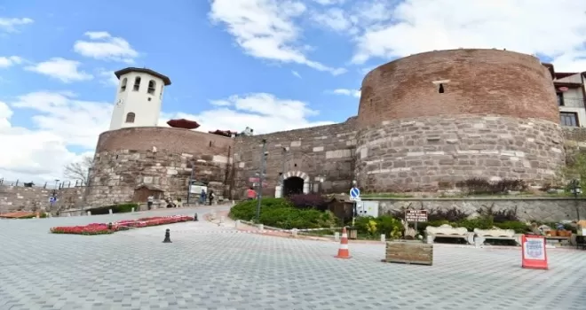 Ankara Kalesi’ne hassas dokunuş