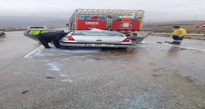 Ankara-Samsun yolunda trafik kazası;3 yaralı
