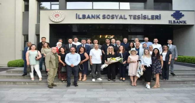 Ankara Üniversitesi’nden mezuniyet coşkusu