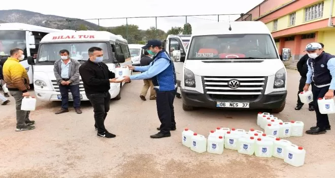 Ankara zabıtasının hijyen mesaisi sürüyor
