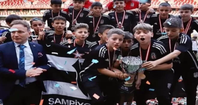 Antalya, çocuk futbolunun başkenti oluyor! 