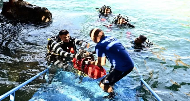 Antalya’da denizden çıkan atıklar sanat eserine dönüşecek