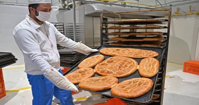 Antalya’da ramazan sofralarına uygun fiyatlı pide