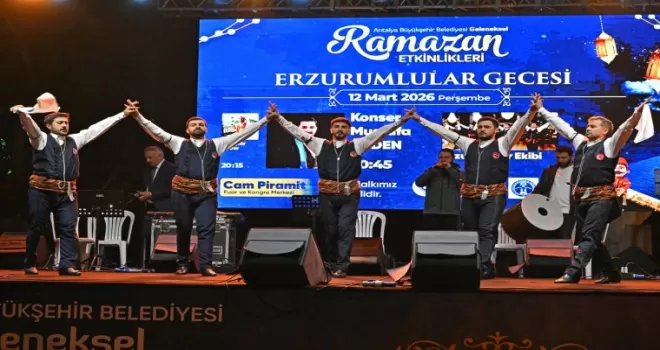 Antalya’da türküler söylendi halaylar çekildi