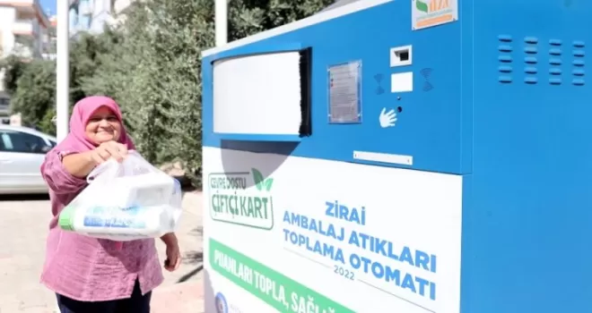 Antalya Finikeli kadınlara ‘Çevre Dostu Çiftçi Kart’