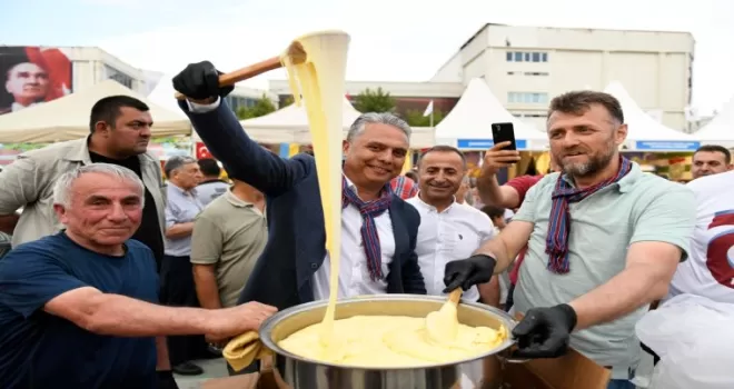 Antalya Muratpaşa’da ’Yöreler Renkler’ coşkusu