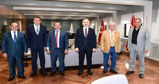 Apaydın’dan Ulaştırma Bakanı Karaismailoğlu’na ziyaret
