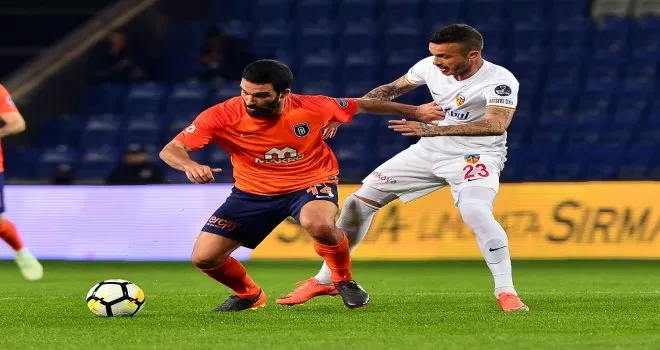Arda Turan adım adım Galatasaray’a

