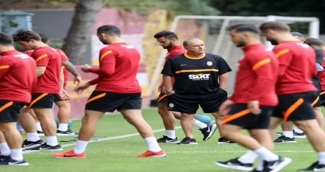 Arda Turan akşam antrenmanında yer aldı
