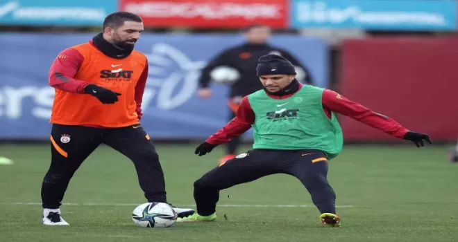 Arda Turan takımla birlikte çalıştı
