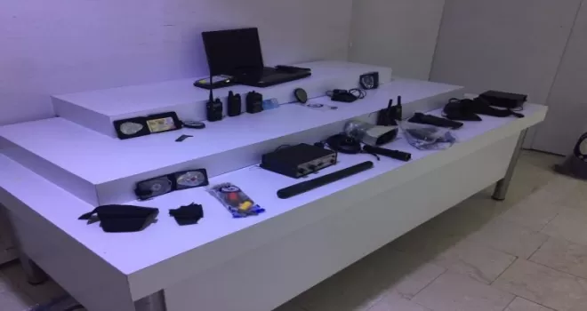 Arkadaşını sahte polis çetesi ile gasp ettirdi
