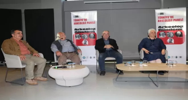 Arkeolojinin duayenleri Nilüfer’de buluştu