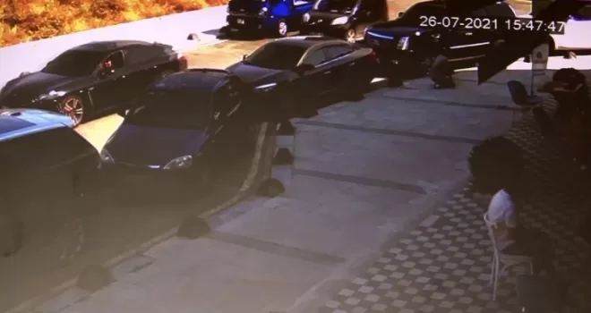 Arnavutköy’de kaymakamlık binası önünde silahlı saldırı
