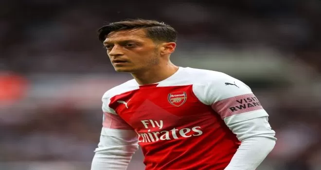Arsenal’de Mesut Özil krizi
