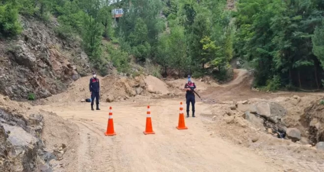 Artvin’de aylar sonra bir mahalle karantinaya alındı
