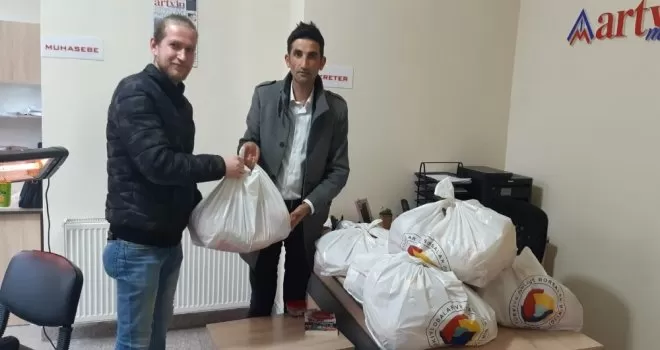 Artvin’de gazetecilere anlamlı destek
