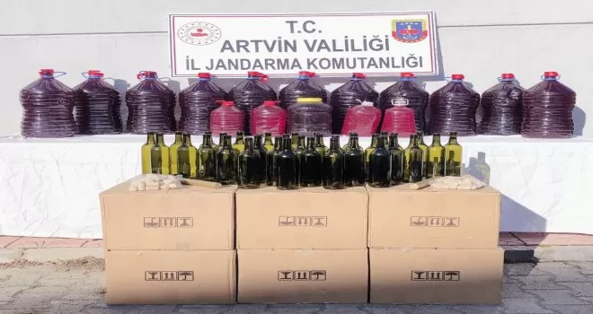Artvin’de jandarmadan kaçak içki operasyonu
