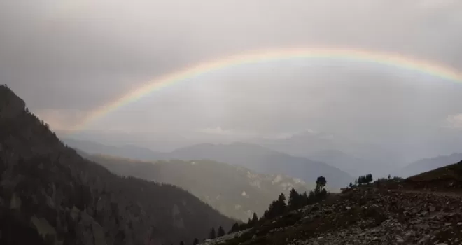 Artvin’de kartpostallık gök kuşağı manzarası

