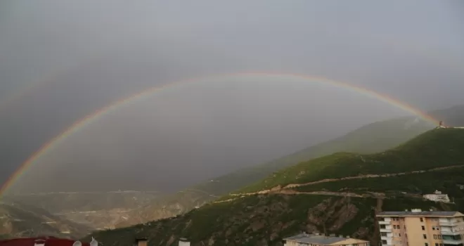 Artvin’de kartpostallık gökkuşağı manzarası
