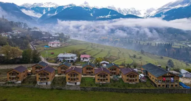 Artvin’de tatil köyünü aratmayan huzurevi
