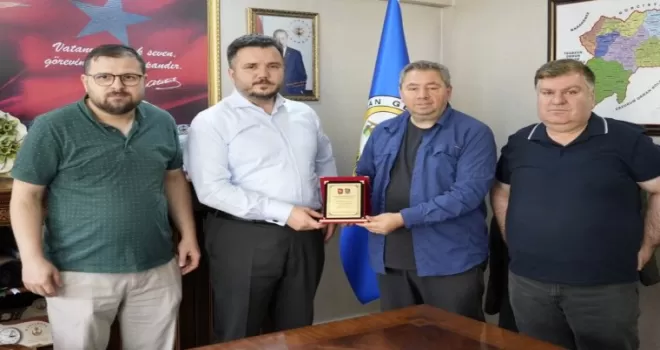 Artvin Trabzonspor Taraftarlar Derneği’nden Orman Bölge Müdürü’ne ziyaret