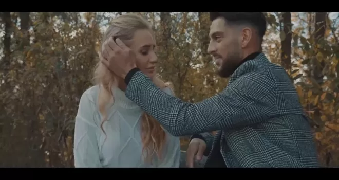 Tarık'tan elveda şarkısı...