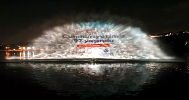 İstanbul’da Atatürk hologramlı 29 Ekim kutlaması