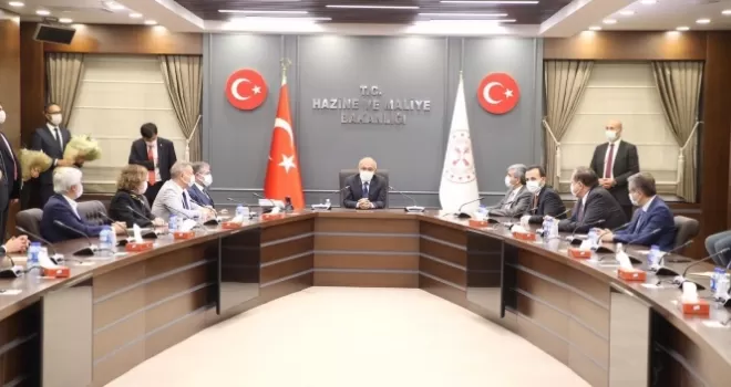 Hazine ve Maliye Bakanı Lütfi Elvan yemin ederek görevine başladı