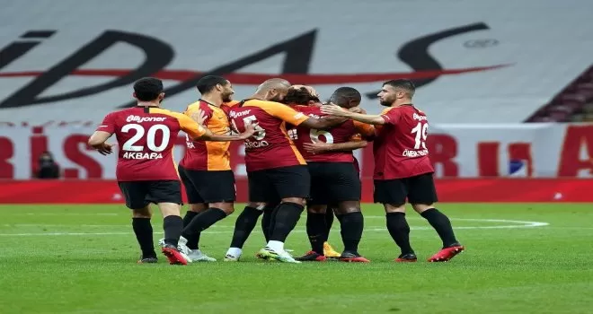 Aslan 937 gün sonra frikik golü buldu
