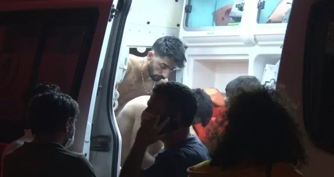 Ataşehir’de gecekondu alev alev yandı
