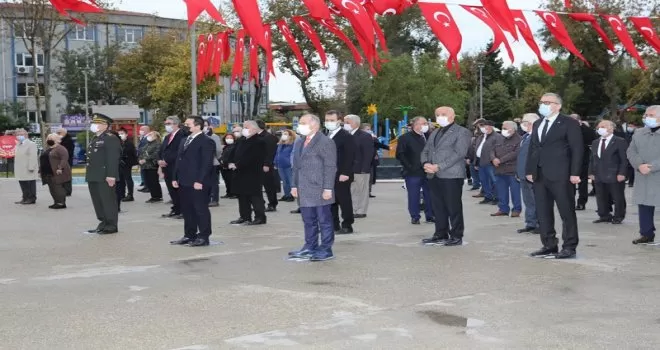 Atatürk, Bayrampaşa’da törenle anıldı
